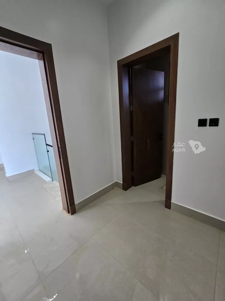 فيلا للبيع في شارع المعيزيله, حي المعيزيلة, مدينة الرياض, منطقة الرياض 10
