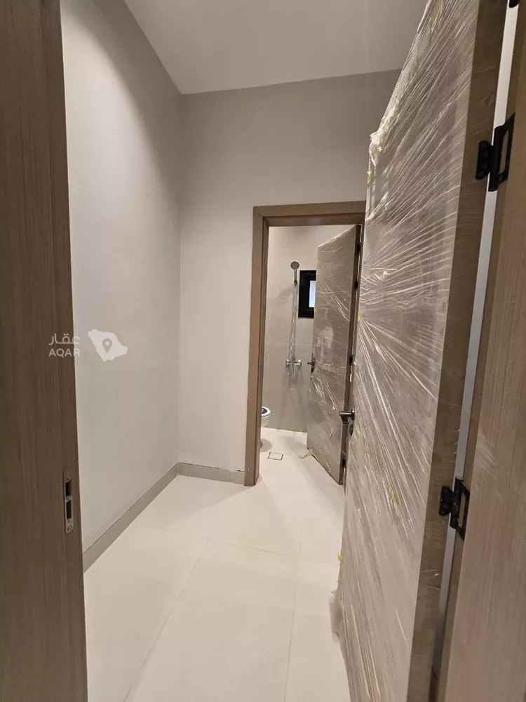 فيلا للبيع في شارع خليج تونس, حي المعيزيلة, مدينة الرياض, منطقة الرياض 18