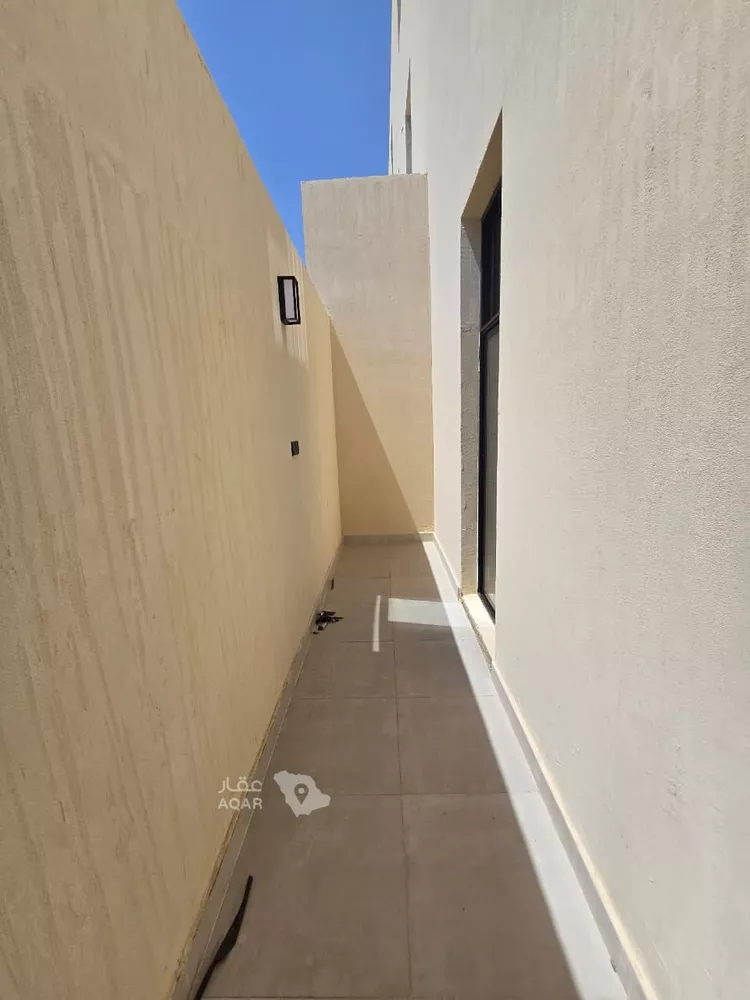 Villa for Sale in Riyadh Al Khaleej 3