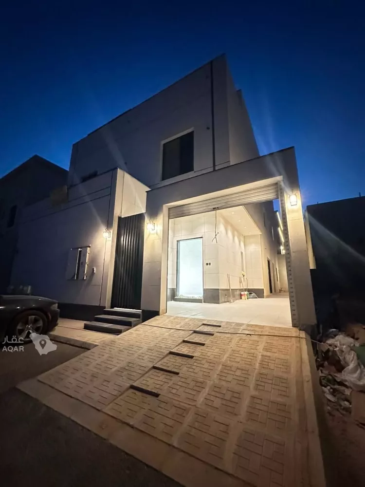 Floor for Sale in Riyadh Al Janadriyah