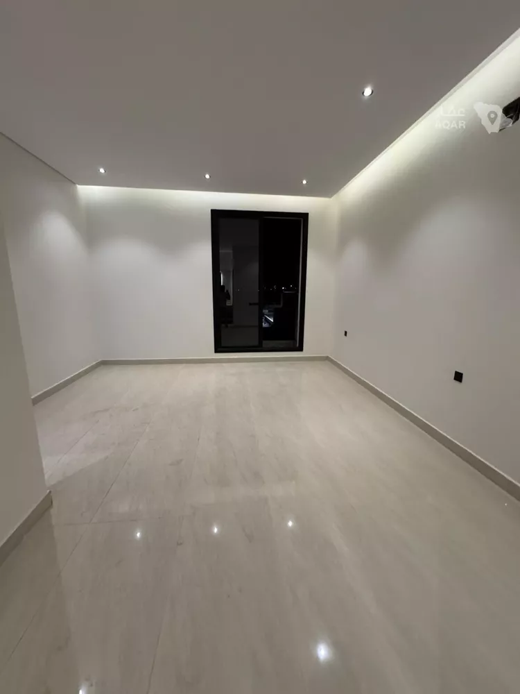 فيلا للبيع في شارع عمر بن مسعود, حي الرمال, مدينة الرياض, منطقة الرياض 3