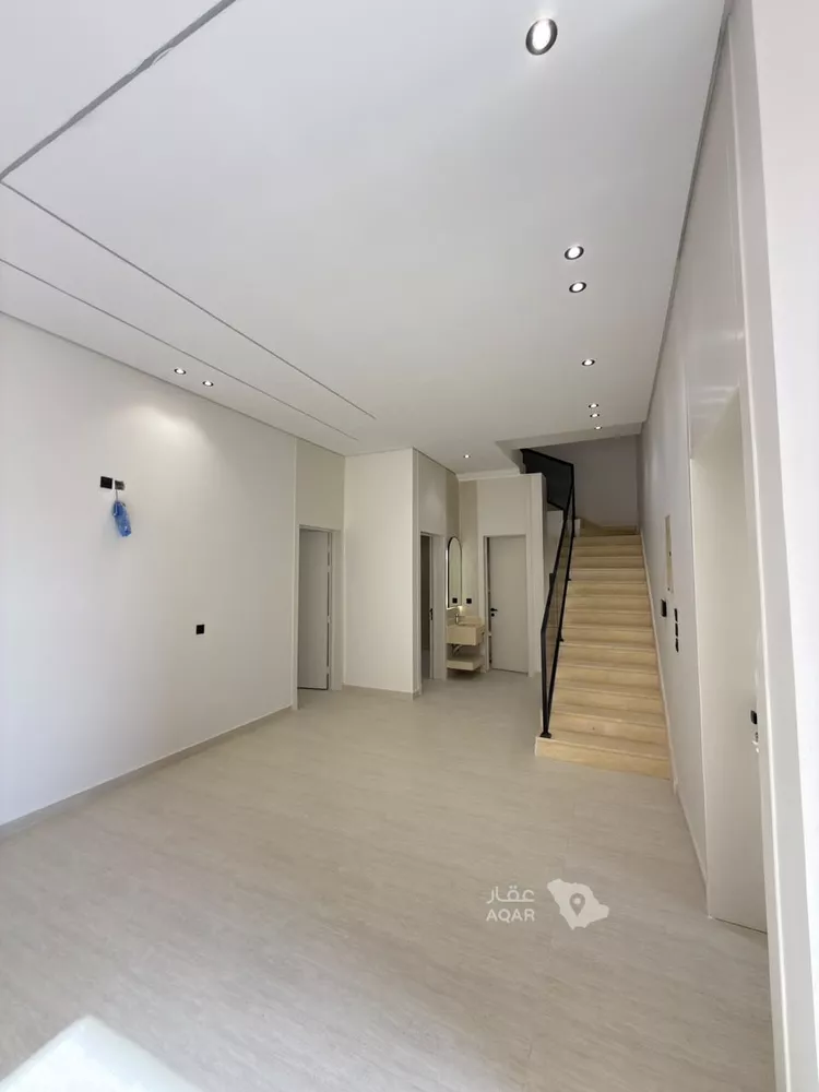 Villa for Sale in Riyadh Al Uraija Al Wusta 9