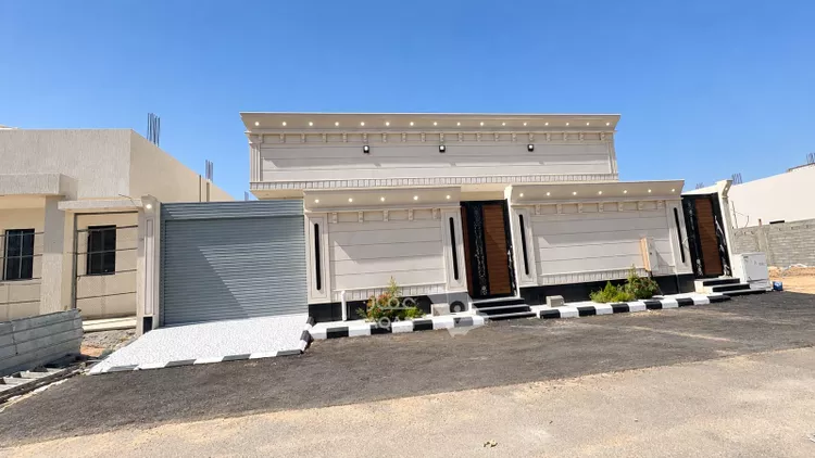 دور للبيع في شارع ابي الرضا الطبال, حي ضاحية الإسكان, مدينة الطائف, منطقة مكة المكرمة
