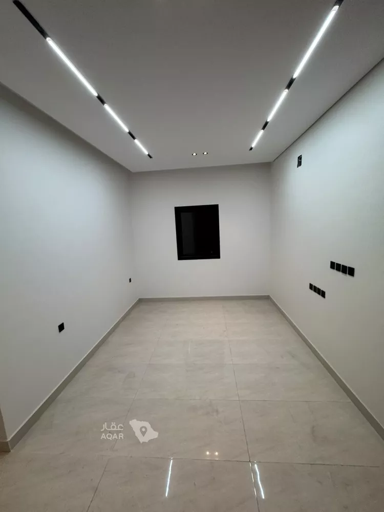 فيلا للبيع في شارع عمر بن مسعود, حي الرمال, مدينة الرياض, منطقة الرياض 9