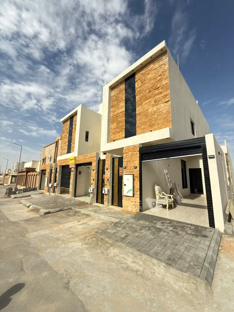 Villa for Sale in Riyadh Al Uraija Al Wusta 2