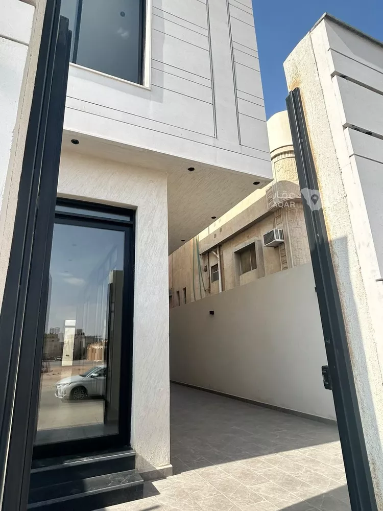 Villa for Sale in Riyadh Ishbiliyah 9