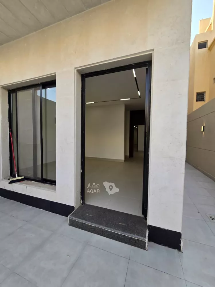 فيلا للبيع في شارع طبرجل, حي اليرموك, مدينة الرياض, منطقة الرياض 8