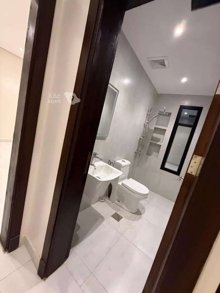 Apartment for Rent in Jeddah Al Faisaliah 11