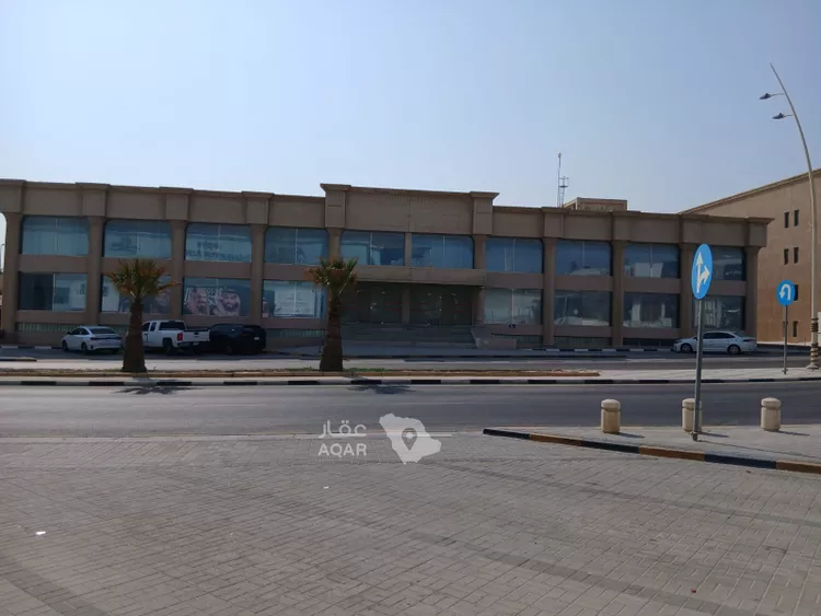 عمارة للإيجار في شارع عبد الله بن العباس, حي الدوحة الجنوبية, مدينة الظهران, المنطقة الشرقية