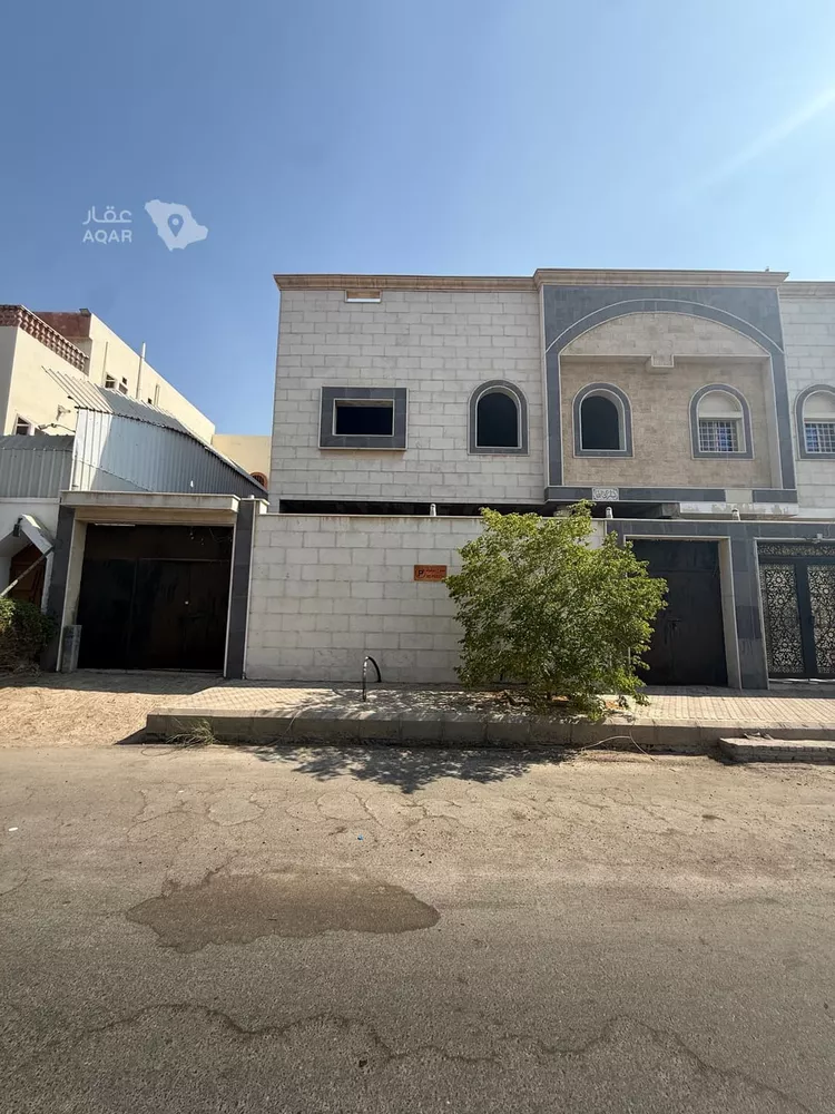 فيلا للبيع في شارع اسحاق قاريء, حي النعيم, مدينة جدة, منطقة مكة المكرمة