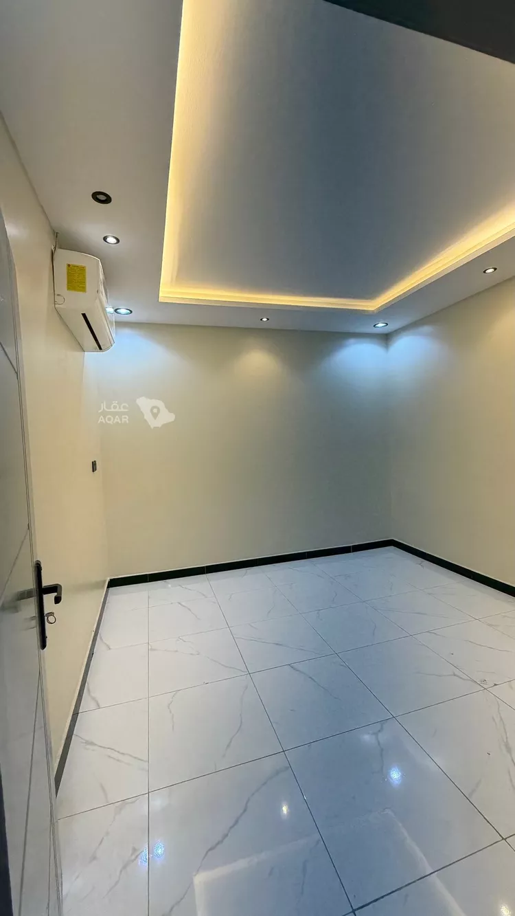 استوديو للبيع في شارع الذهبي, حي طويق, مدينة الرياض, منطقة الرياض