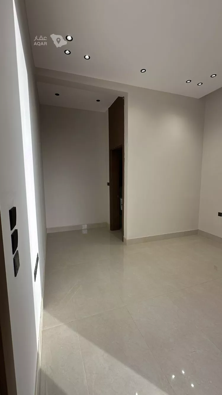 فيلا للبيع في شارع السيل الكبير, حي المهدية, مدينة الرياض, منطقة الرياض 15