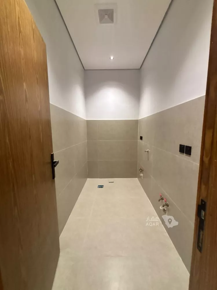 Villa for Sale in Riyadh Al Mahdiyah 11