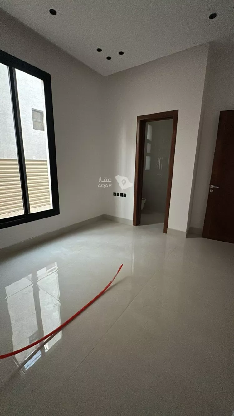 فيلا للبيع في شارع نور الدين أرسلان, حي المهدية, مدينة الرياض, منطقة الرياض 8