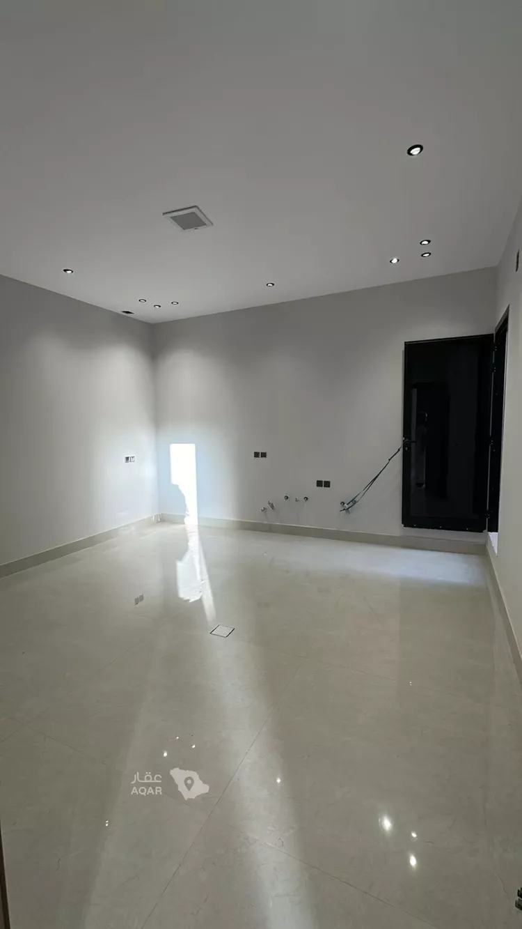 فيلا للبيع في شارع السيل الكبير, حي المهدية, مدينة الرياض, منطقة الرياض 4