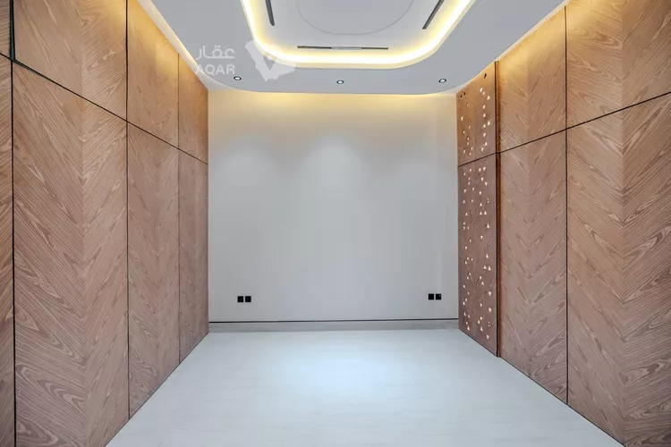 Villa for Sale in Riyadh Al Mahdiyah 12