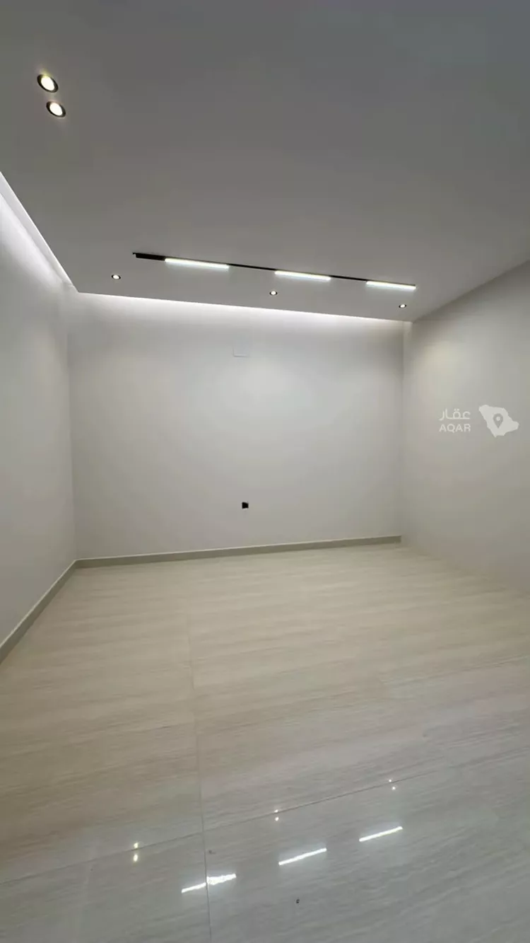 Villa for Sale in Riyadh Al Mahdiyah 14