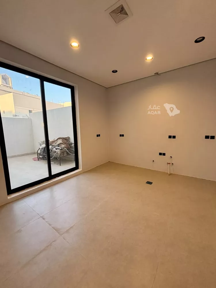 Villa for Sale in Riyadh Al Mahdiyah 10