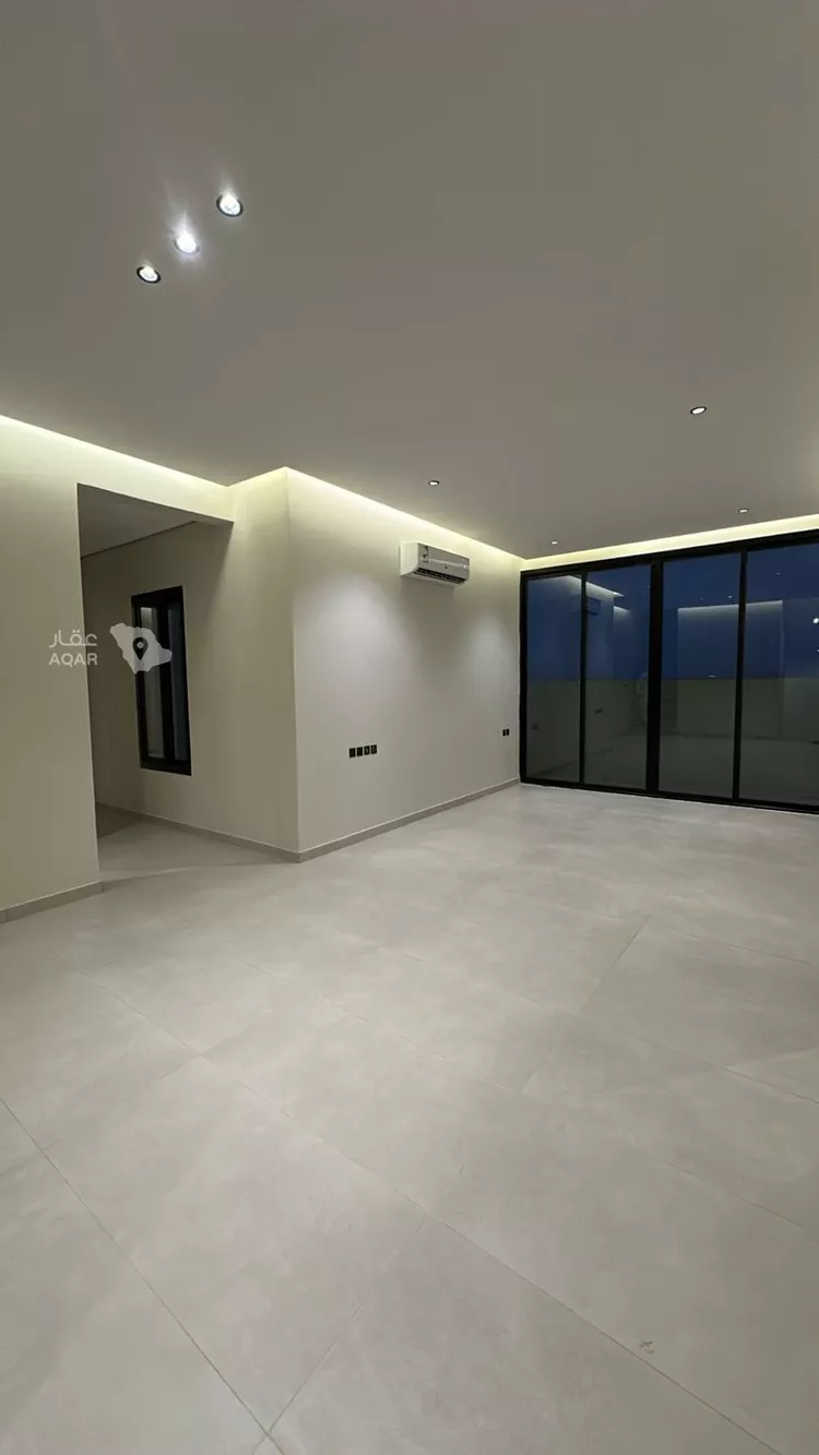 Villa for Sale in Riyadh Al Mahdiyah 12