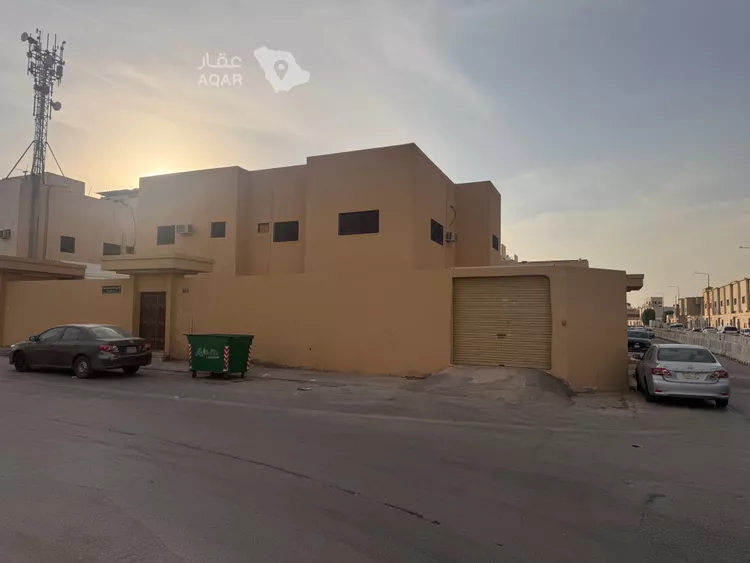 فيلا للبيع في شارع الرائد ، حي العزيزية ، الرياض ، منطقة الرياض 2