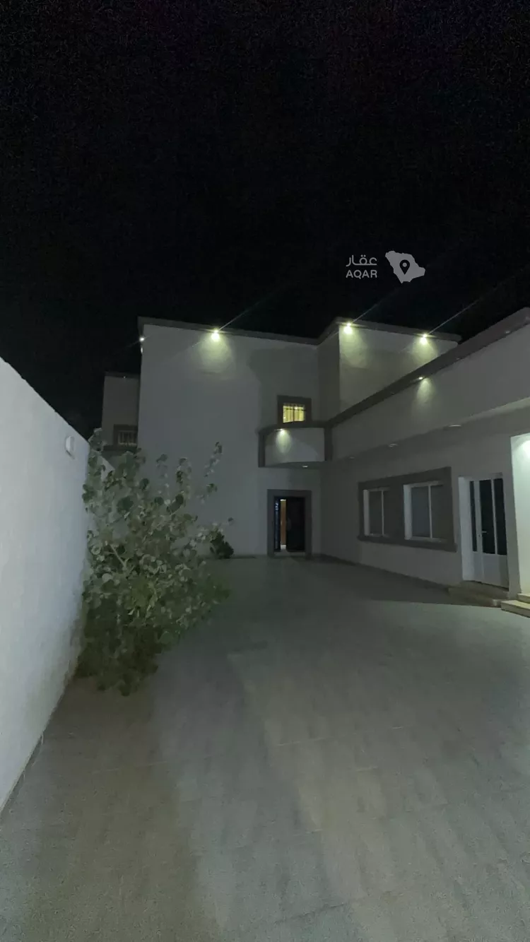 فيلا للبيع في شارع الورود 65 ، حي الورود ، رفحاء ، رفحاء
