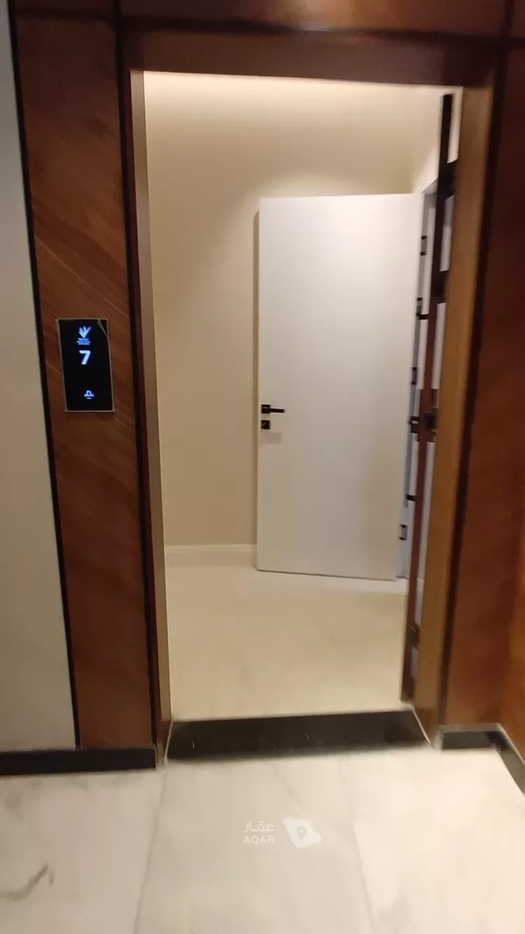 عمارة للإيجار في شارع صلاح الدين الايوبي الفرعي, حي الخضراء, مدينة مكة المكرمة, منطقة مكة المكرمة 7