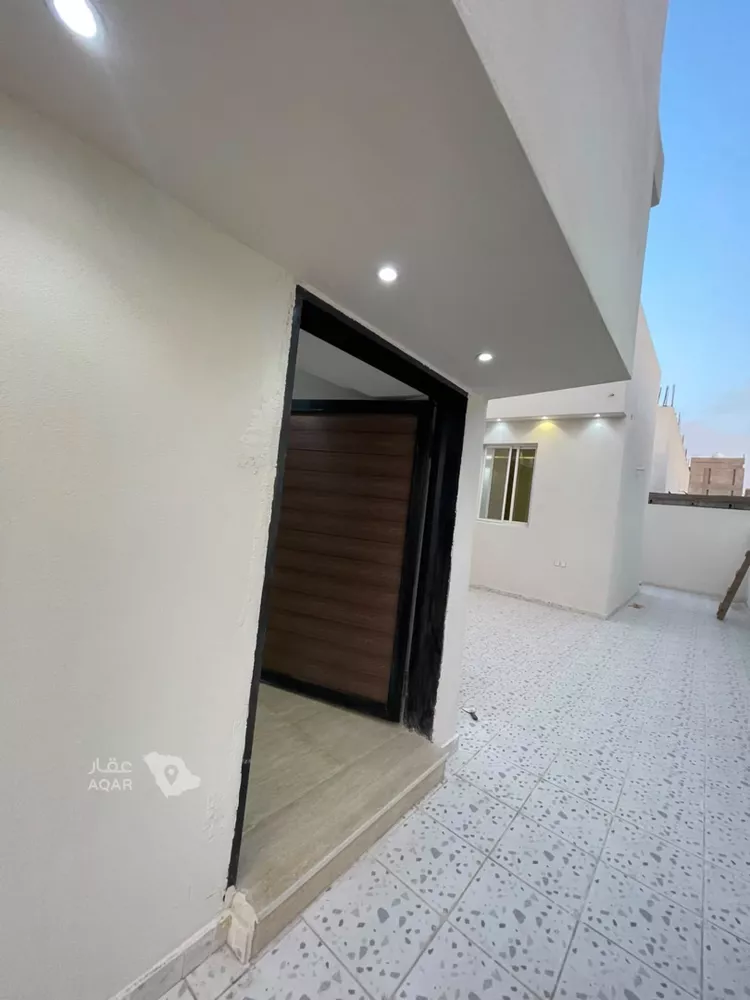 فيلا للبيع في شارع ابي القاسم الخضري, حي ضاحية الإسكان, مدينة الطائف, منطقة مكة المكرمة صورة 2
