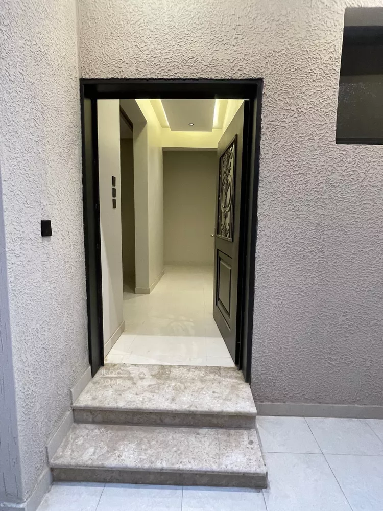 شقة للبيع في شارع ملاح, حي الخشع, مدينة أبها, منطقة عسير صورة 2