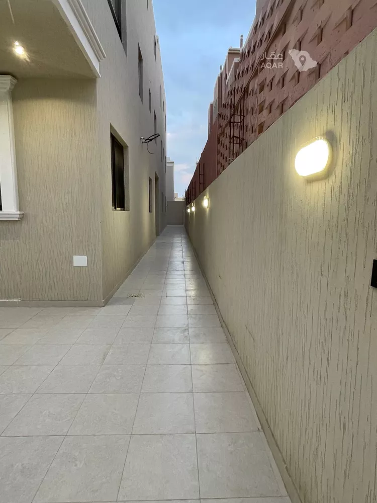 شقة للبيع في شارع ملاح, حي الخشع, مدينة أبها, منطقة عسير صورة 4
