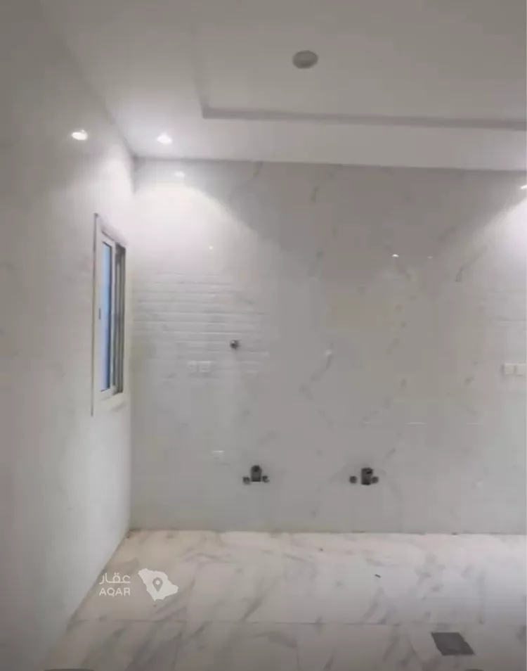 Floor for Rent in Jeddah Al Riyadh 6