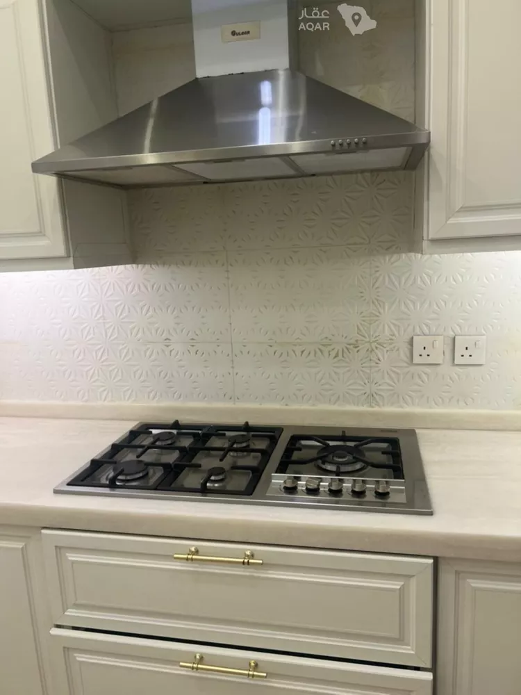 Floor for Rent in Riyadh Hittin 4