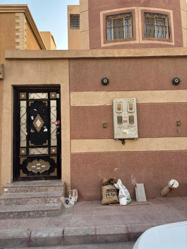 Floor for Rent in Riyadh Ad Dar Al Baida