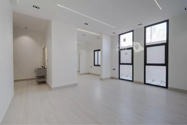 دور للبيع في شارع جرير بن حازم, حي الرمال, مدينة الرياض, منطقة الرياض 8