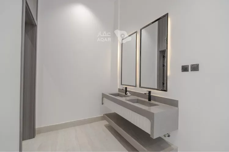 دور للبيع في شارع جرير بن حازم, حي الرمال, مدينة الرياض, منطقة الرياض 7