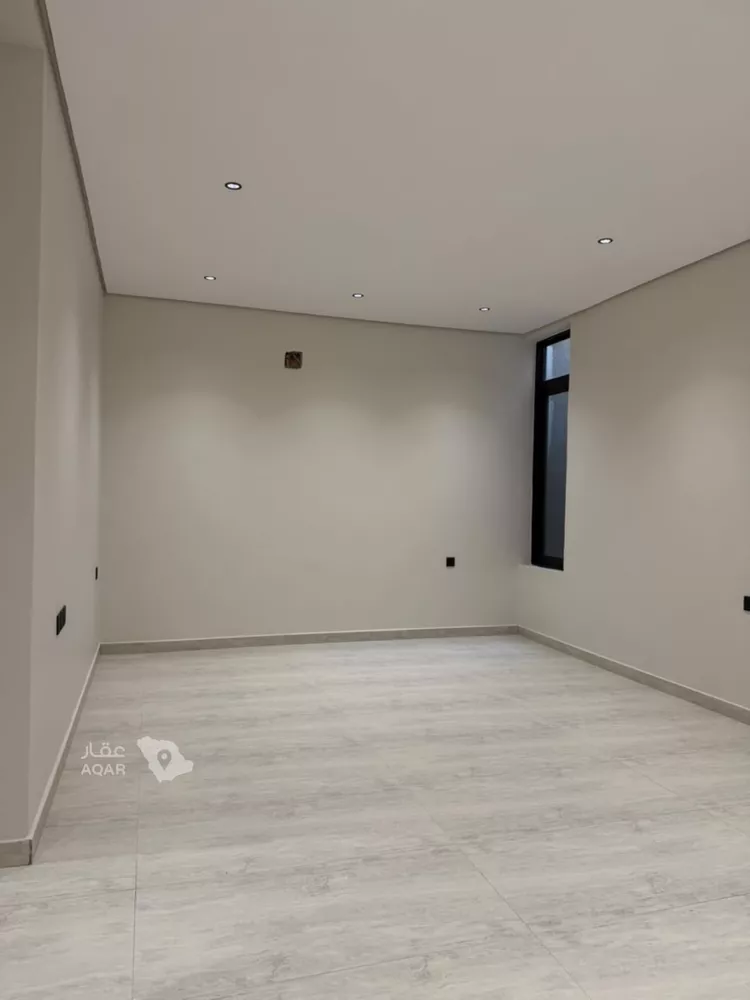 Floor for Sale in Riyadh Shubra 7