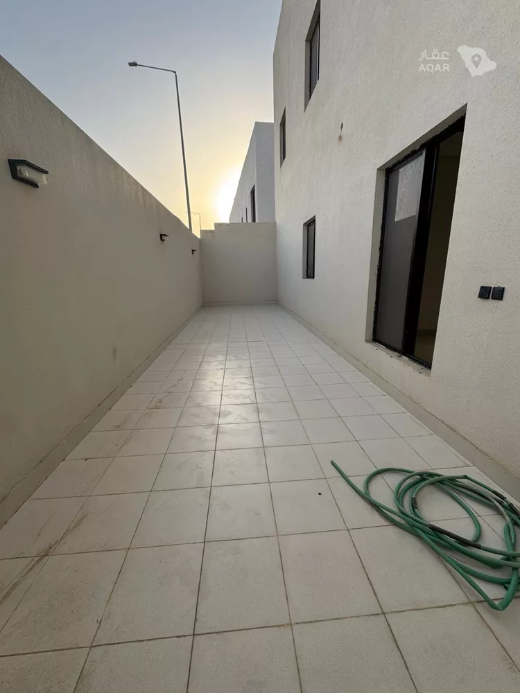 شقة للبيع في شارع داخلي, حي الرمال, مدينة الرياض, منطقة الرياض 12