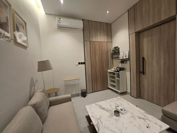 شقة للإيجار في شارع السلطان قابوس بن سعيد, حي المعيزيلة, مدينة الرياض, منطقة الرياض 5