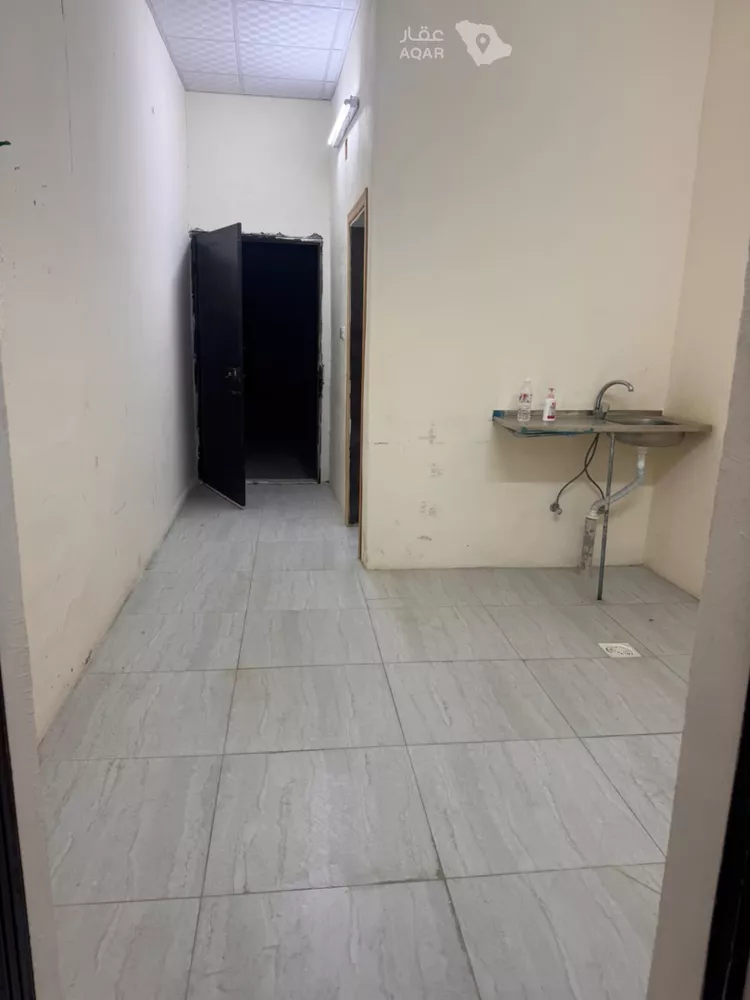 Room for Rent in Jeddah Abruq Ar Rughamah